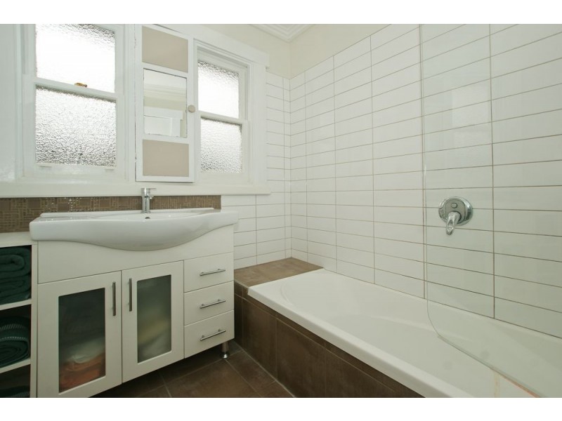 4 Lindsay Place, Devonport TAS 7310