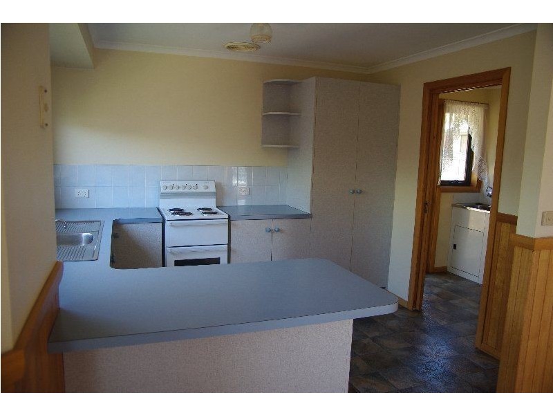 2/203 Steele Street, Devonport TAS 7310