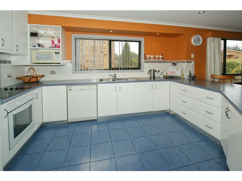 37 Hillcrest Road, Devonport TAS 7310