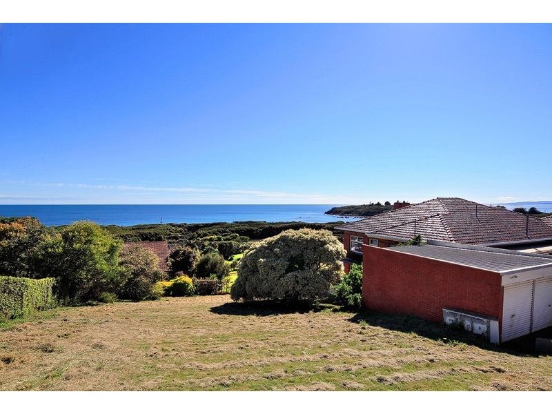 10 Cromwell Crescent, Devonport TAS 7310