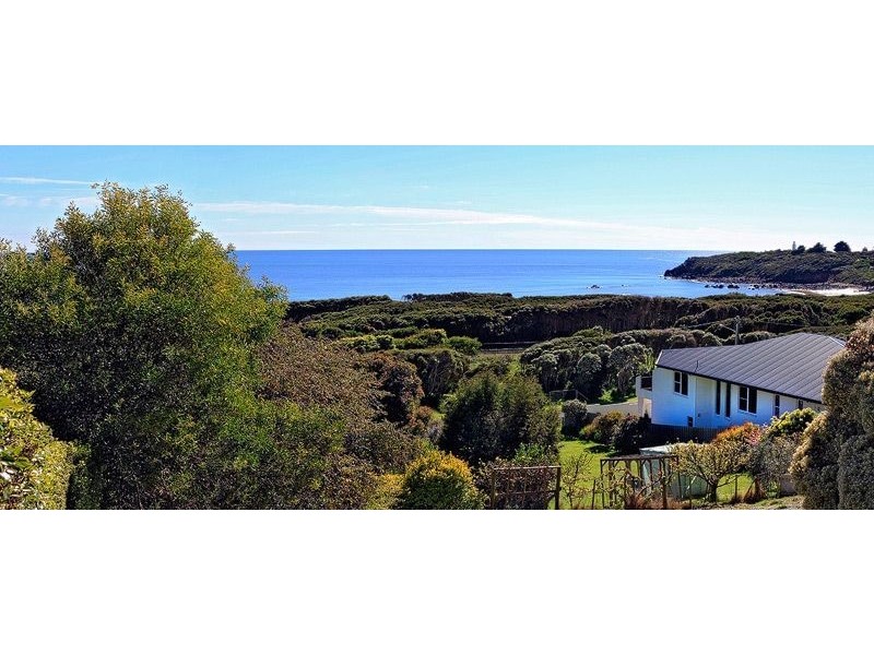 10 Cromwell Crescent, Devonport TAS 7310