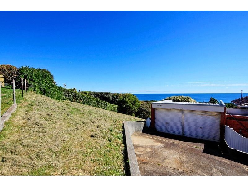 10 Cromwell Crescent, Devonport TAS 7310