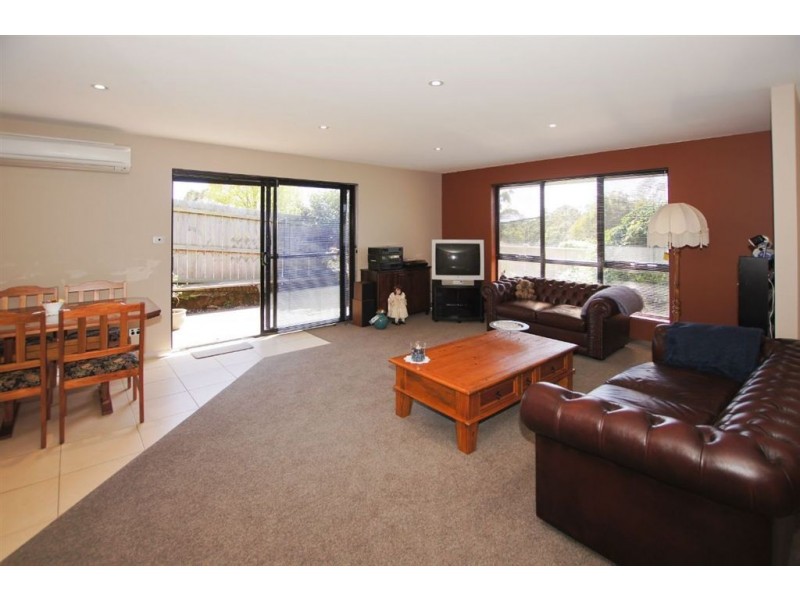 2/34 Arden Avenue, Devonport TAS 7310