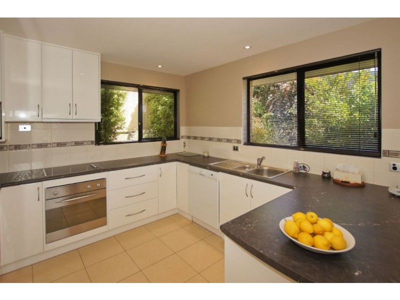 2/34 Arden Avenue, Devonport TAS 7310