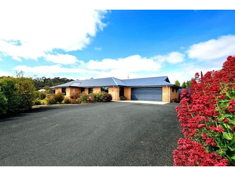 2 Donvista Drive, Don TAS 7310