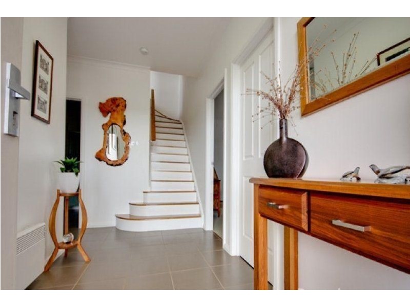 35 McCall Terrace, Devonport TAS 7310