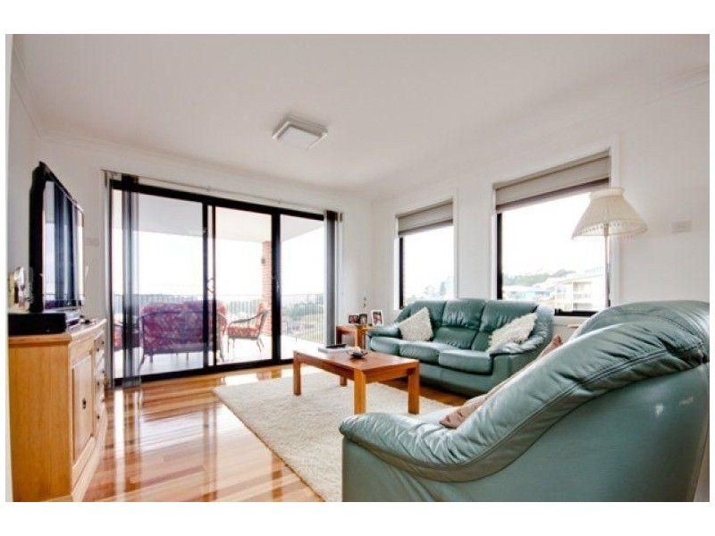 35 McCall Terrace, Devonport TAS 7310