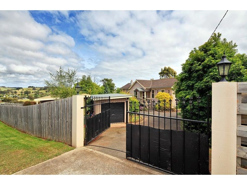 13 Surrey Street, Devonport TAS 7310