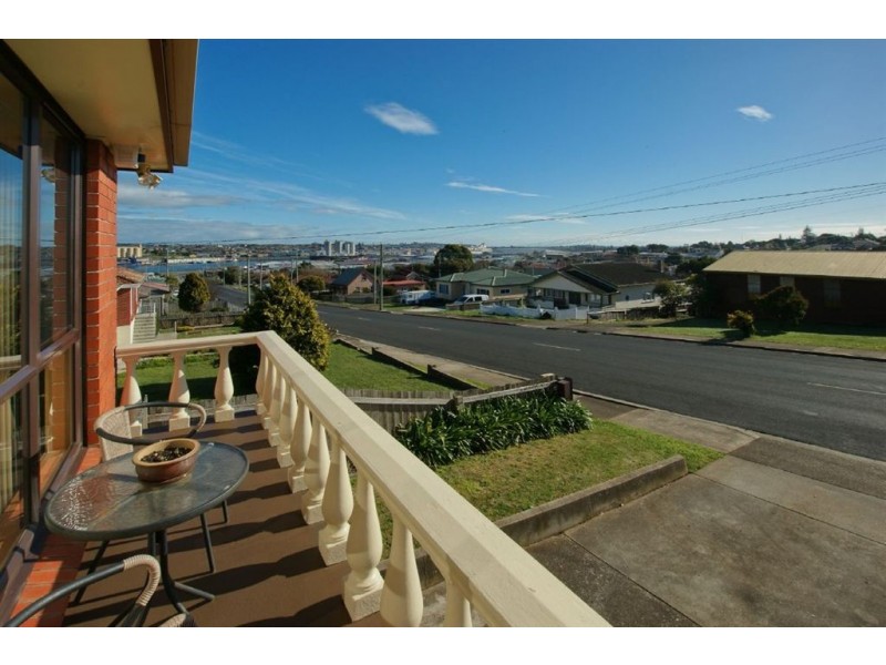 34 Torquay Road, East Devonport TAS 7310