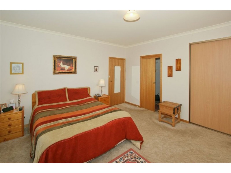 11 Formby Street, Sheffield TAS 7306