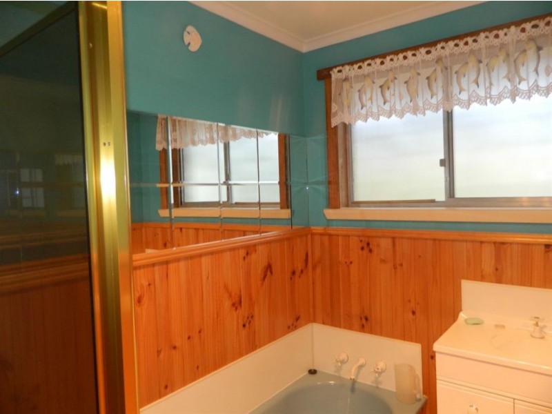 4 Lakin Street, Ulverstone TAS 7315