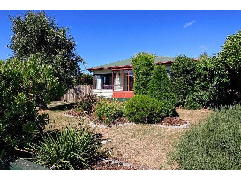38 Surrey Street, Devonport TAS 7310