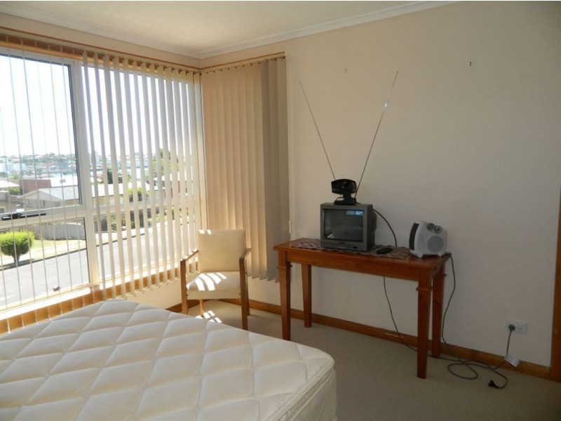 12 Riverview Avenue, East Devonport TAS 7310