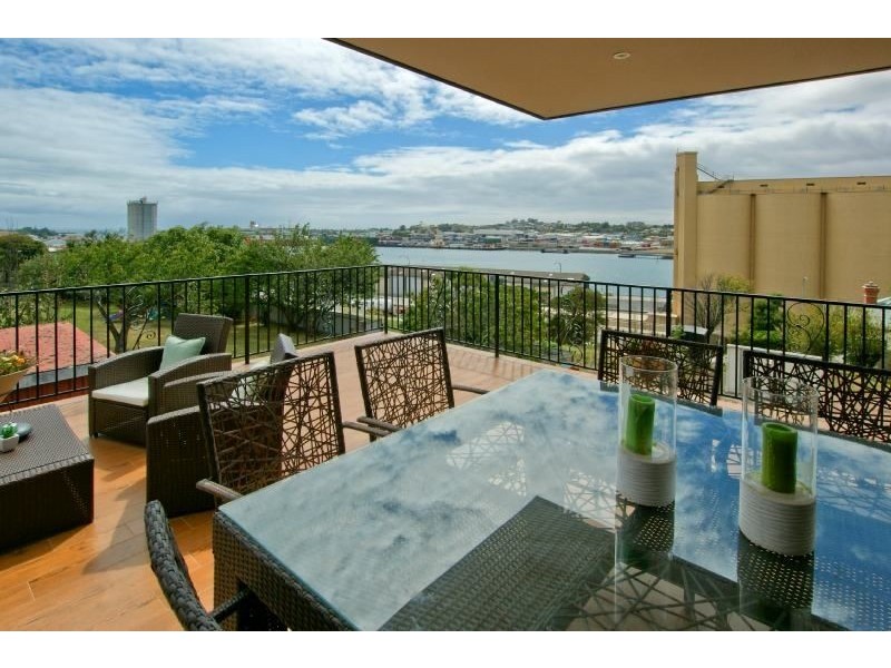 55 Wenvoe Street, Devonport TAS 7310