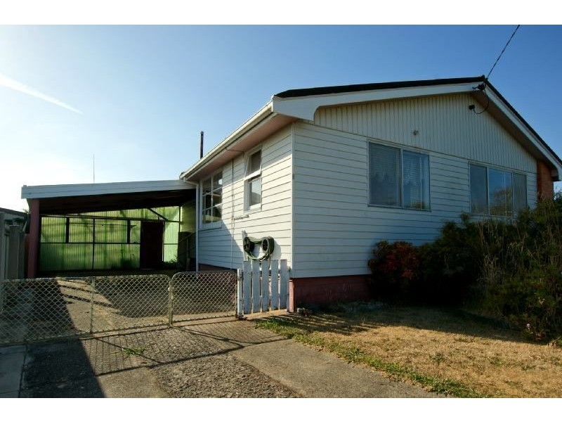 9 Deane Street, Devonport TAS 7310