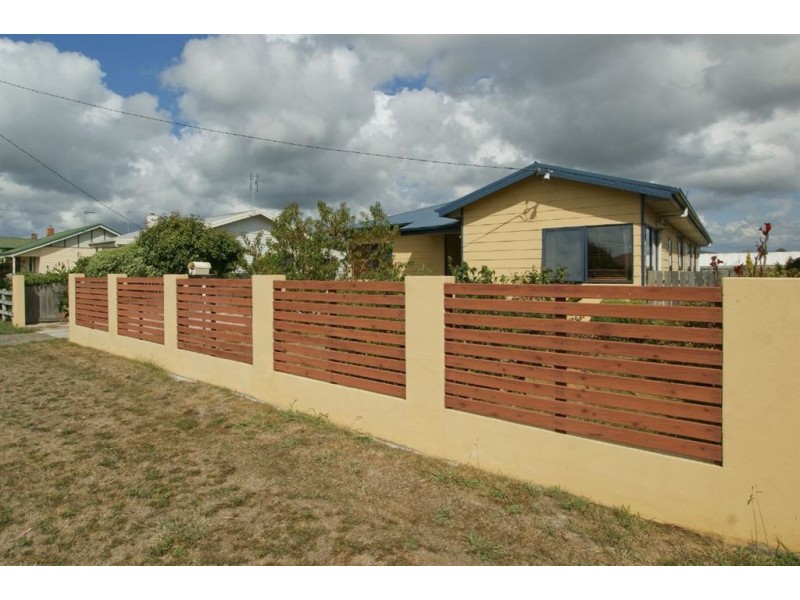 4 Wattle Road, Quoiba TAS 7310