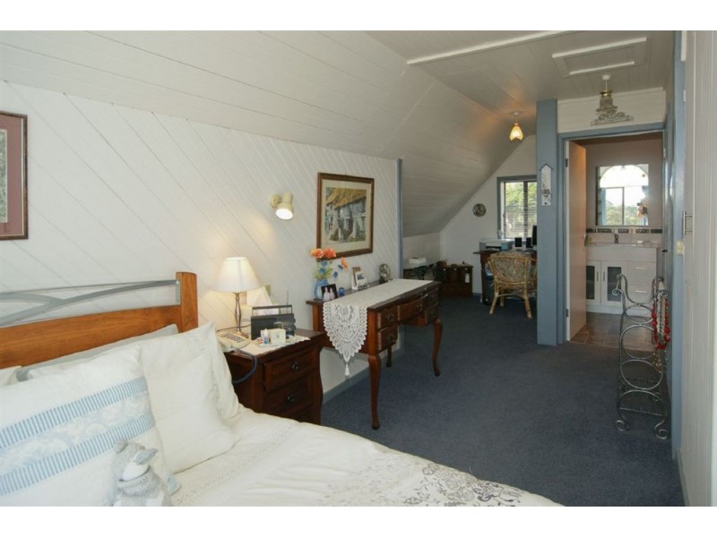 210 Parker Street, Devonport TAS 7310