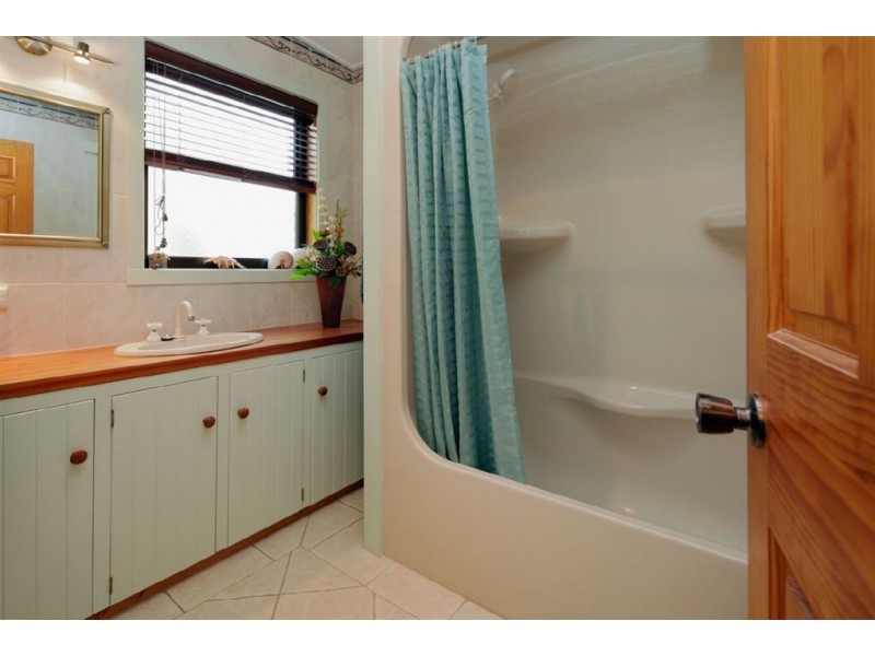 102-104 River Road, Ambleside TAS 7310