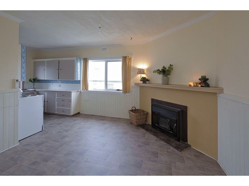 211 Stony Rise Road, Devonport TAS 7310
