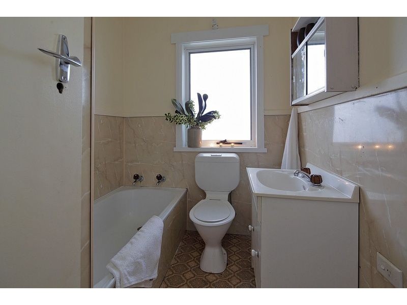 211 Stony Rise Road, Devonport TAS 7310