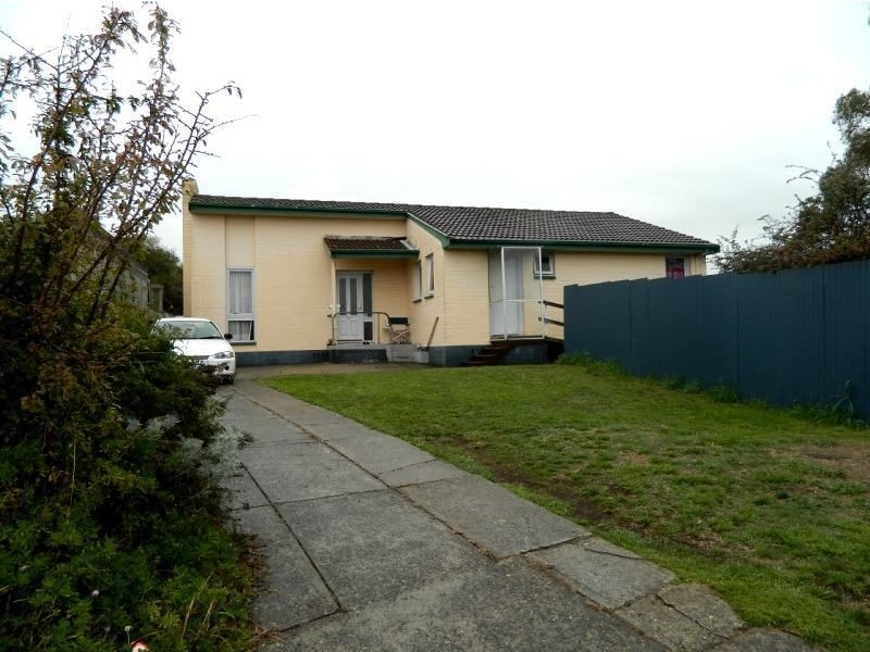 8 Harvil Way, Devonport TAS 7310