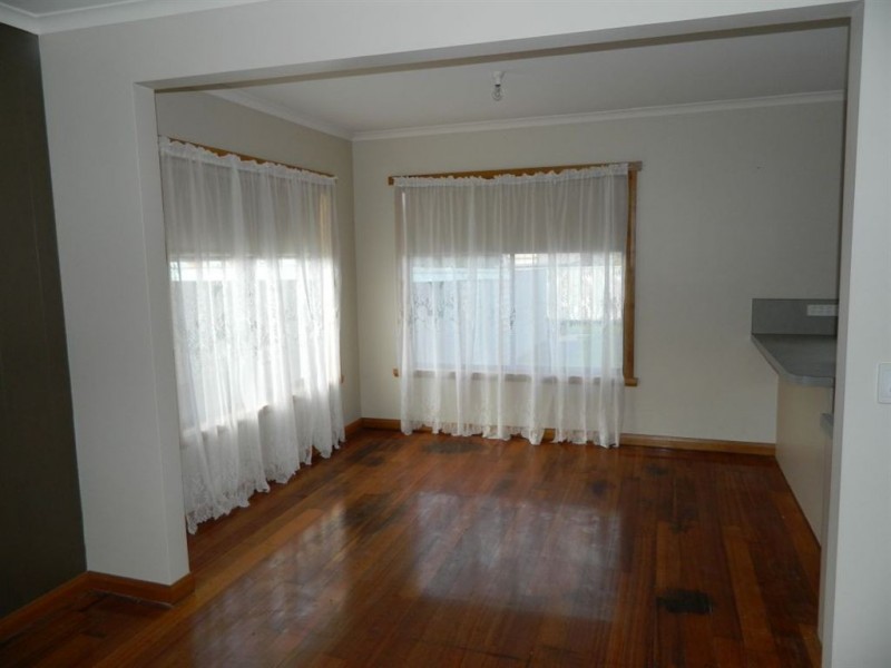 27 Boronia Avenue, Devonport TAS 7310