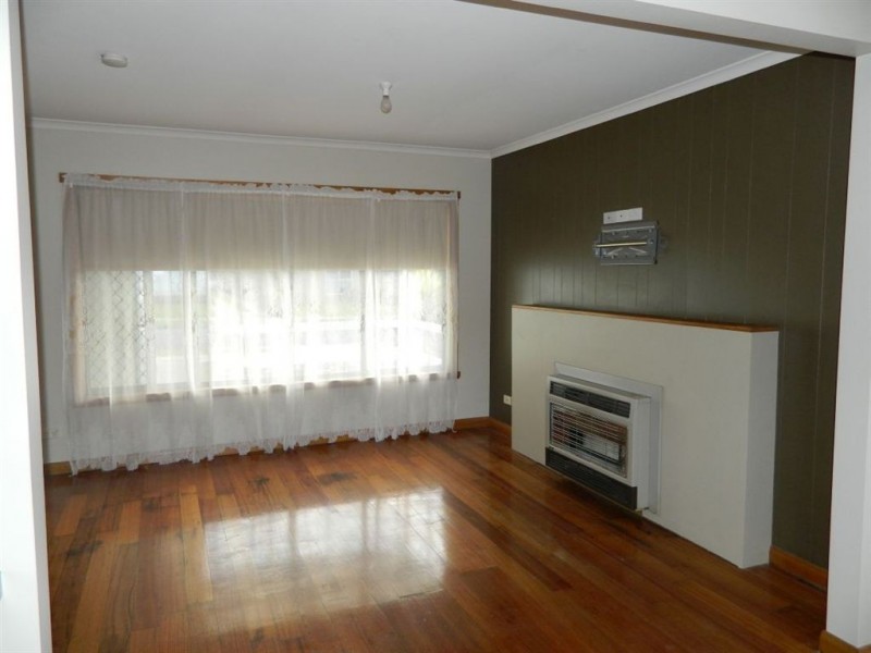 27 Boronia Avenue, Devonport TAS 7310