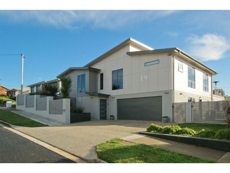 19 Haines Place, Devonport TAS 7310