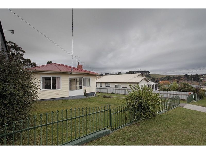 211 Stony Rise Road, Devonport TAS 7310