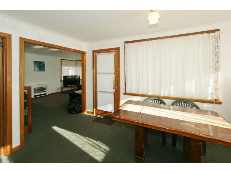 8 Waratah Court, Devonport TAS 7310