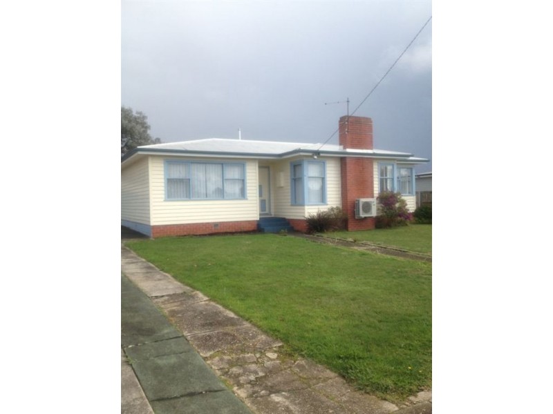16 Churchill Avenue, Devonport TAS 7310