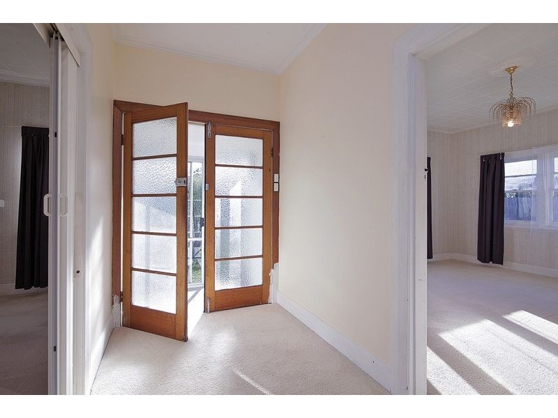 33 Hilltop Avenue, Devonport TAS 7310