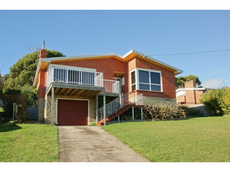 12 Riverview Avenue, East Devonport TAS 7310