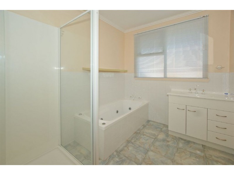 12 Riverview Avenue, East Devonport TAS 7310