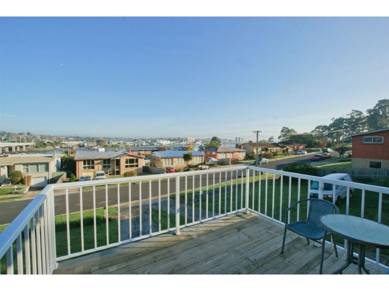 12 Riverview Avenue, East Devonport TAS 7310
