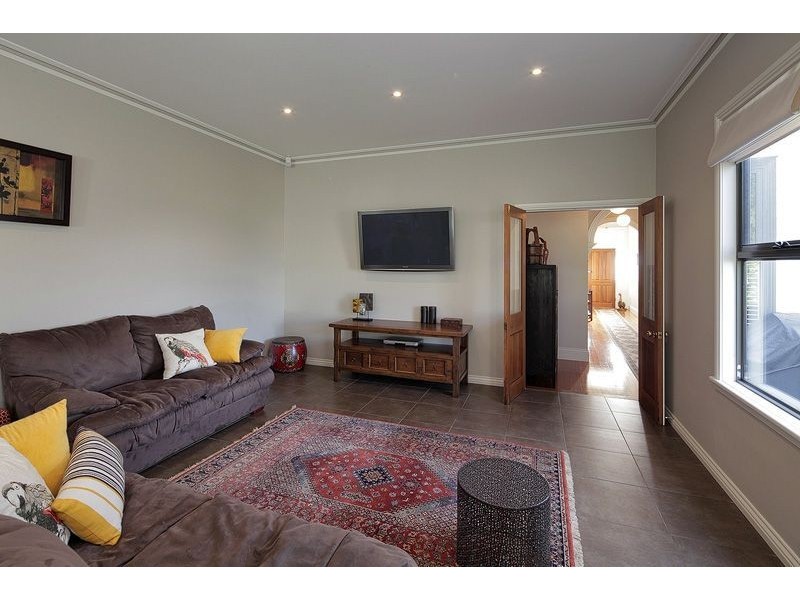 15 Turton Street, Devonport TAS 7310