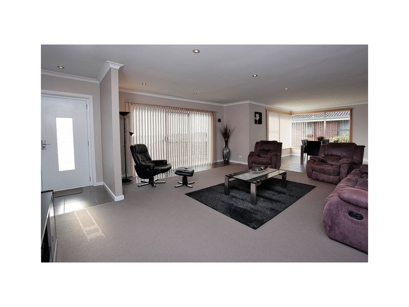 61 Lyons Avenue, Devonport TAS 7310