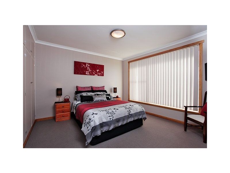 61 Lyons Avenue, Devonport TAS 7310