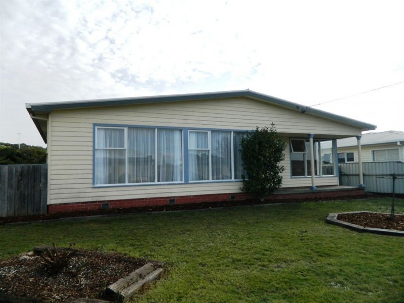 28 Boronia Avenue, Devonport TAS 7310