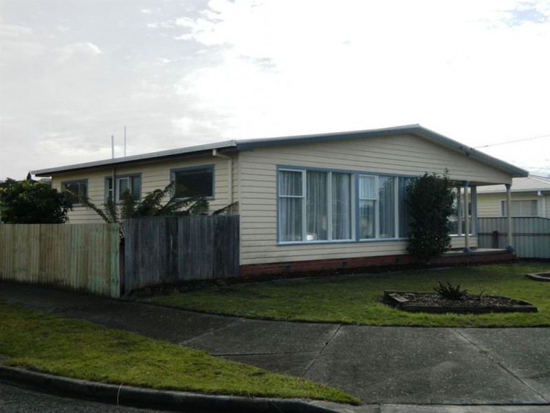 28 Boronia Avenue, Devonport TAS 7310