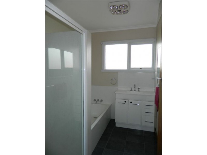 28 Boronia Avenue, Devonport TAS 7310