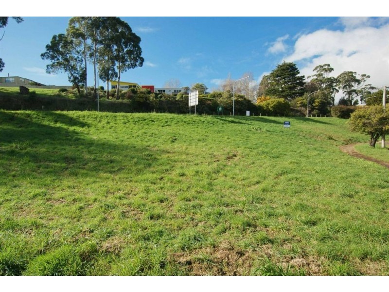 4 Riverview Avenue, East Devonport TAS 7310