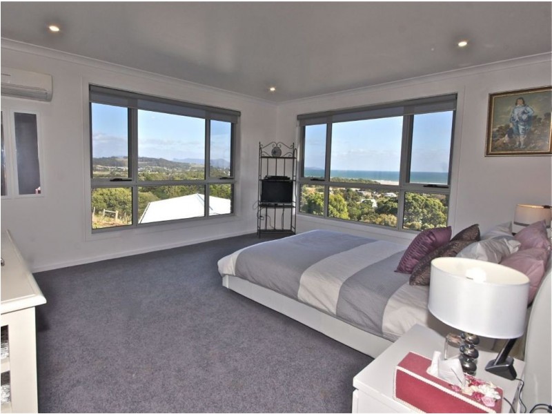 12 Braddons Lookout Road, Leith TAS 7315