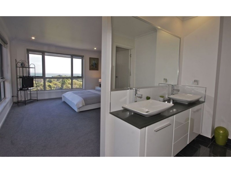 12 Braddons Lookout Road, Leith TAS 7315