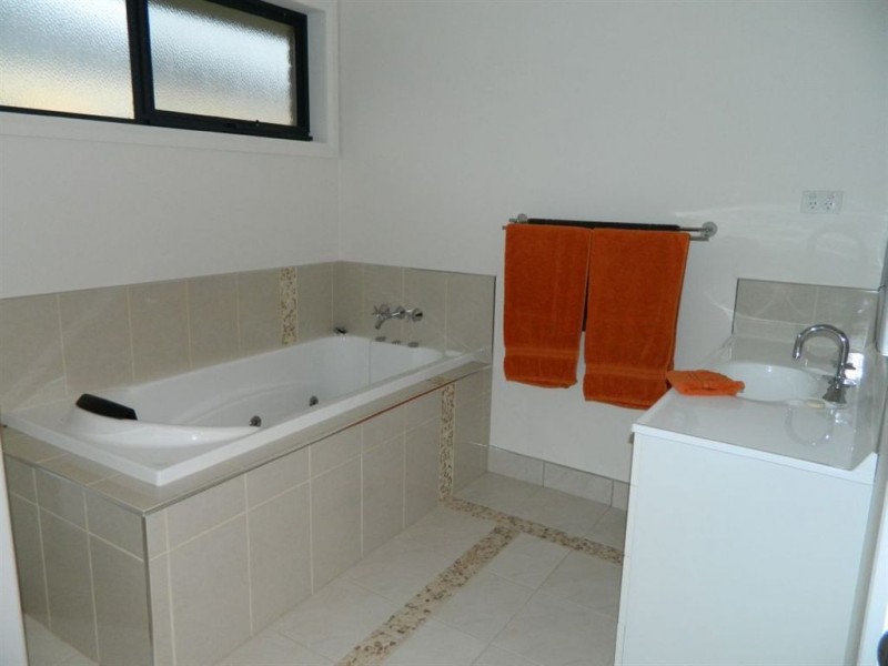 3 The Avenue, Latrobe TAS 7307