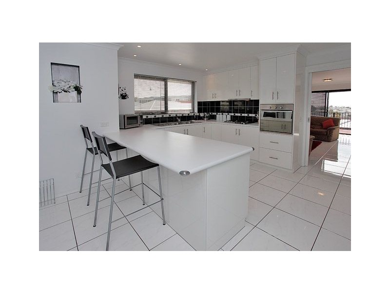 17 Rowena Court, Devonport TAS 7310