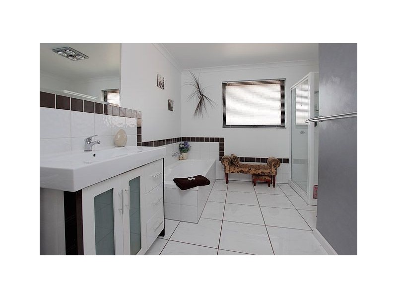 17 Rowena Court, Devonport TAS 7310