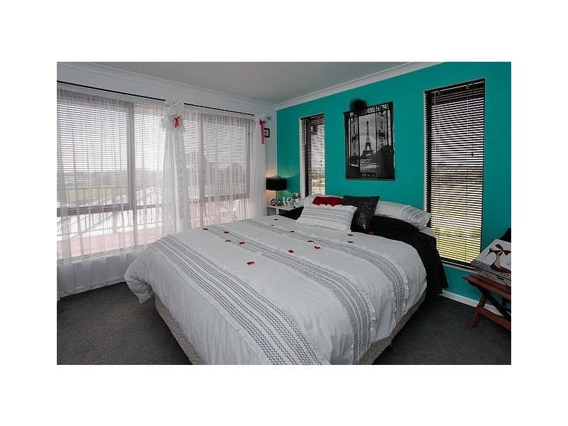 17 Rowena Court, Devonport TAS 7310