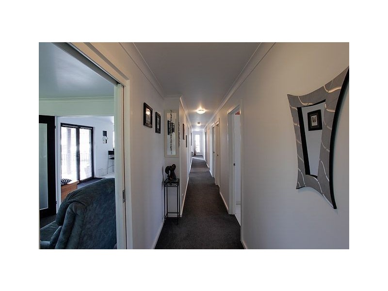 17 Rowena Court, Devonport TAS 7310