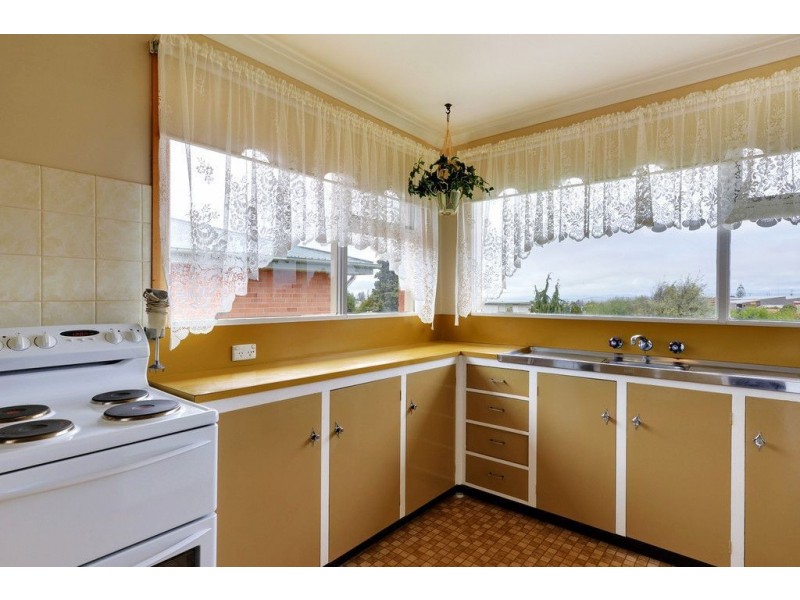 12 Watkinson Street, Devonport TAS 7310